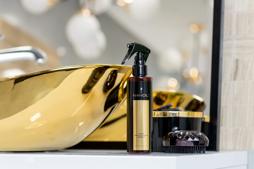 nanoil heat protectant spray