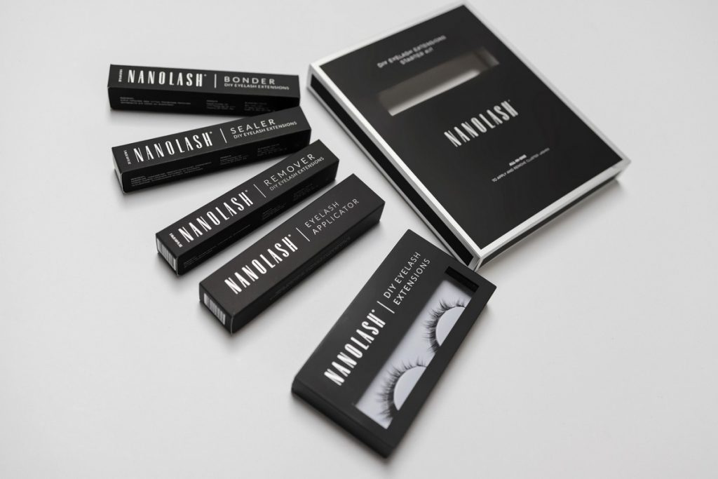 Направи си сам комплект за удължаване на мигли